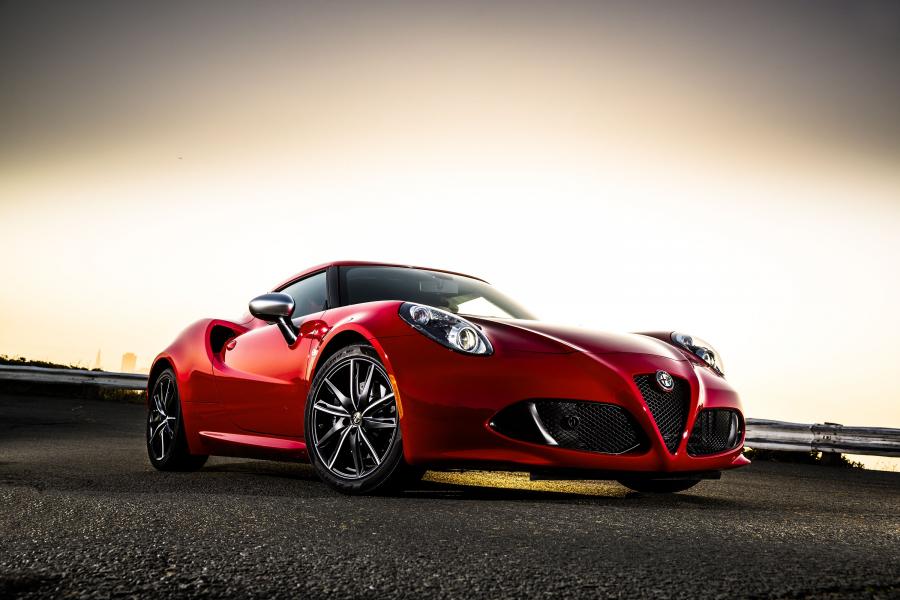  Alfa Romeo 4C (960) 2014 года  (NA) (фото 9 из 40)